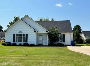 2614 Garland Rd, Winterville, NC 28590
