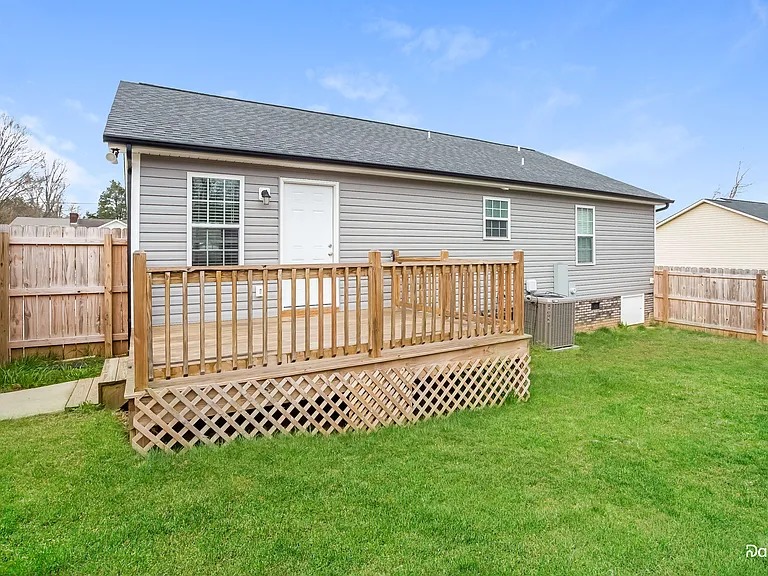 324 Rowan Mill Rd — Photo 13