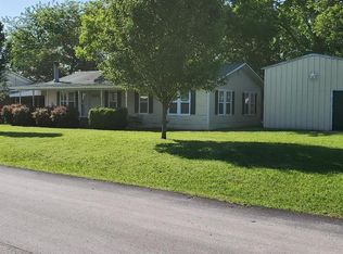 207 E 10th St, Kemp, TX 75143
