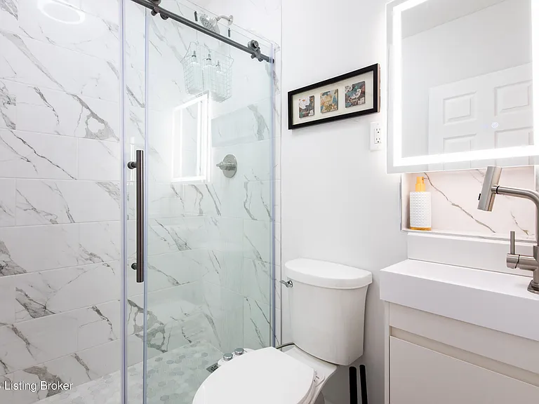 9507 Civic Way — Photo 4