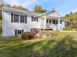 34 Cilley Brook Ln, Hebron, NH 03241