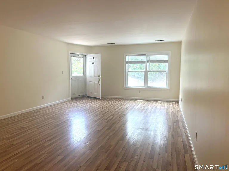 37 Greenwich Ave #2-6 — Photo 5