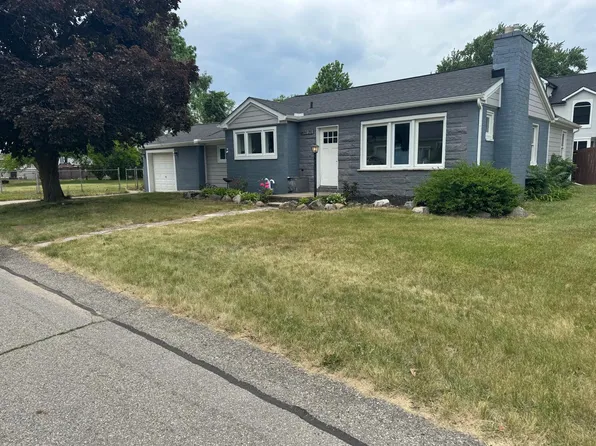 40826 Gilbert St, Plymouth, MI 48170
