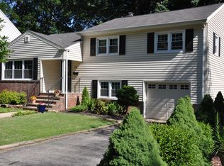 34 Harding Ter, Morristown, NJ 07960