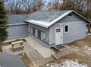 33902 Hillcrest Dr, Burlington, WI