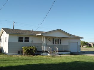 100 N Jones Ave, Holcomb, KS 67851