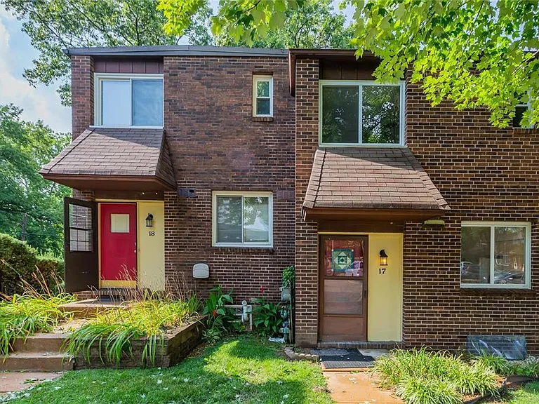 17 Tower Hill Ct — Photo 1