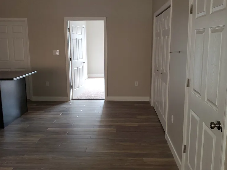 567 Dupont Rd #10 — Photo 6