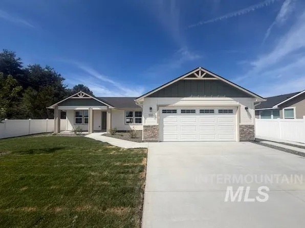 555 Bison St, Fruitland, ID 83619