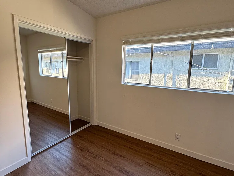 3722 Mentone Ave #8 — Photo 13