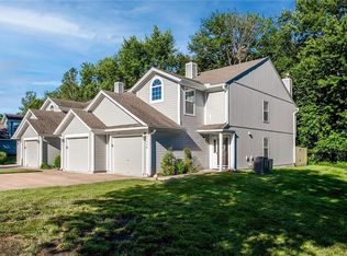 6036 NE Moonstone Dr, Lees Summit, MO 64064
