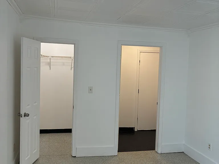 170 Pine St #5 — Photo 17
