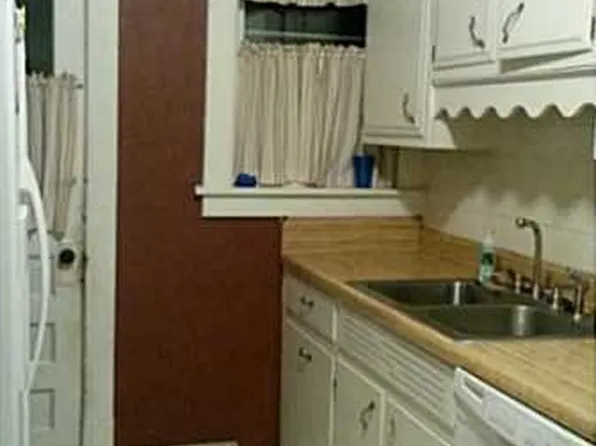 1045 Napier Ave, Erie, PA 16511