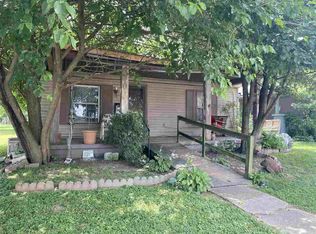 914 Pond St, Henderson, KY 42420