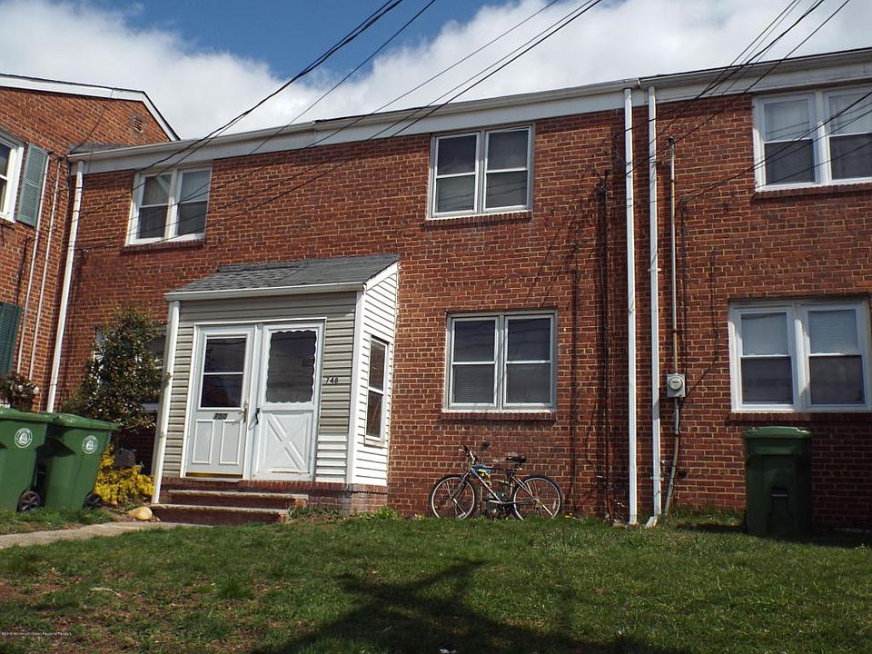 2nd image of 748 N Stiles St