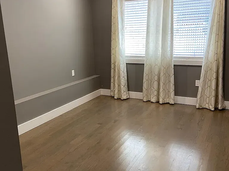 323 Peoria St — Photo 11