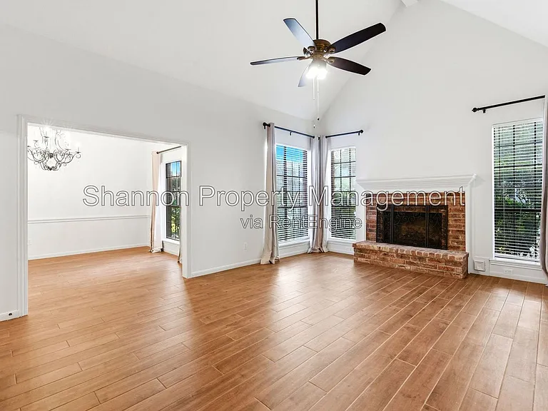 5626 Spring Lodge Dr — Photo 7