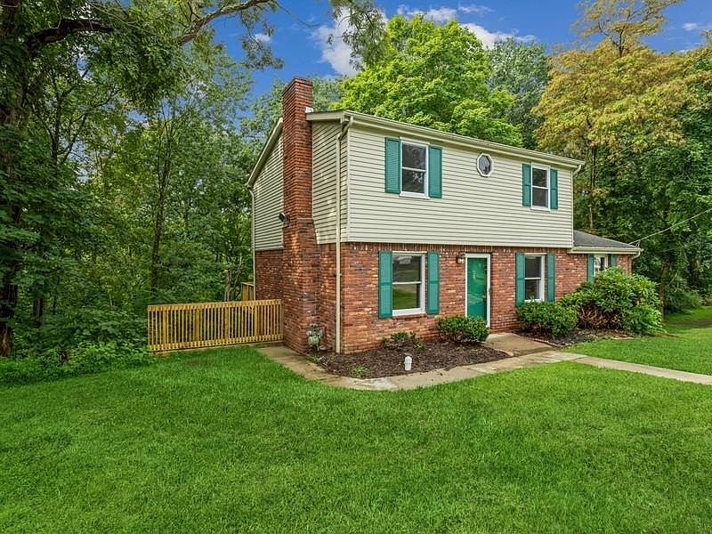 2439 Willow Dr, North Huntingdon, PA 15642 Zillow
