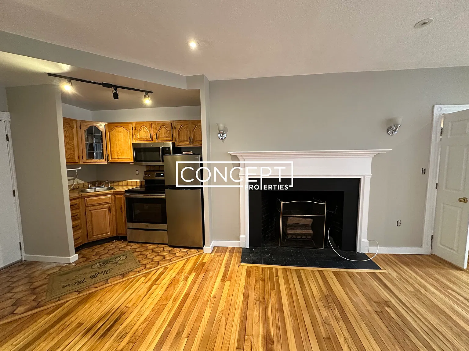 1 bed, 1.0 bath, $3,650 — Photo 2