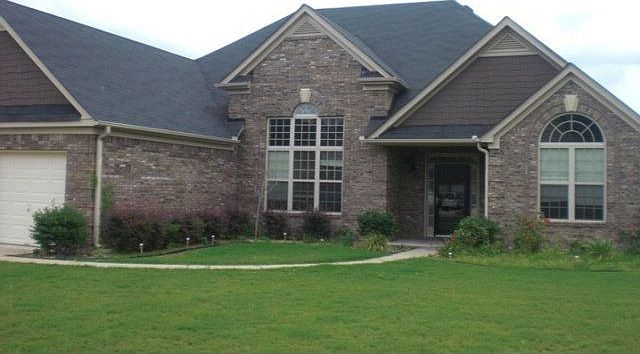 1st image of 14 Avery Dr