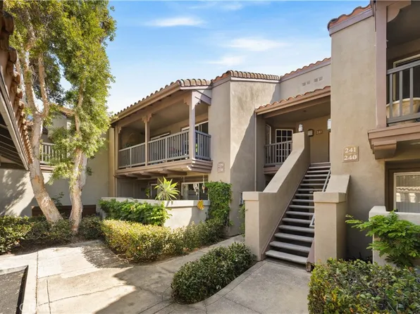 2800 Keller Dr APT 239, Tustin, CA 92782