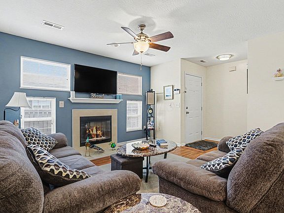 4th image of 2484 Warm Springs Dr #2484