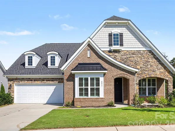8017 Creek Park Dr, Denver, NC 28037