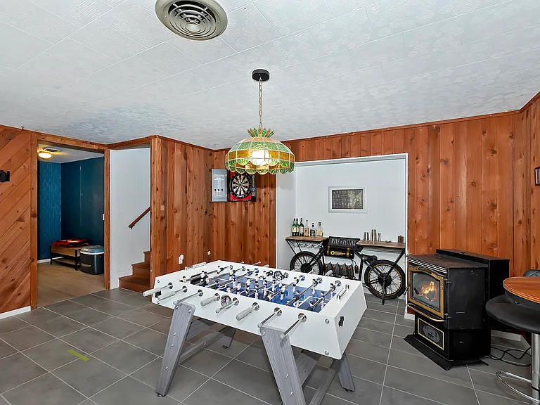 24581 Horst Dr — Photo 32