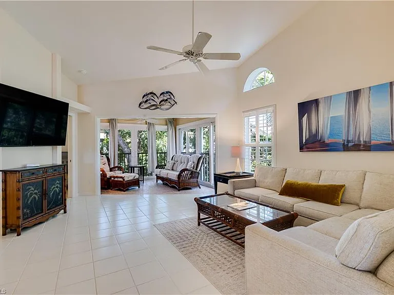 8420 Excalibur Cir #R12 — Photo 9