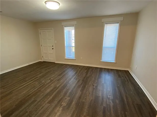 3 bed, 1.5 bath, 1357 sqft, $1,500 — Photo 4