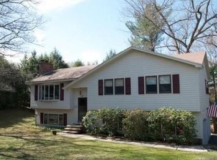 8 Madonna Dr, South Hamilton, MA 01982