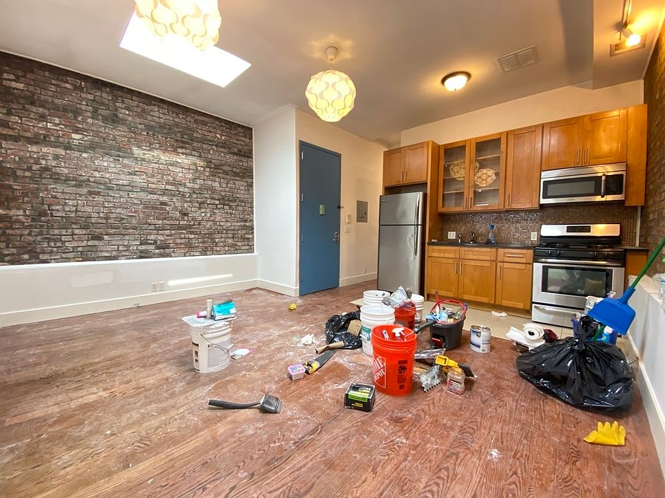1st image of 666 Franklin Ave #3L