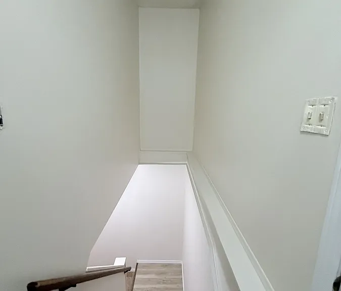542 Fisher Cres — Photo 7