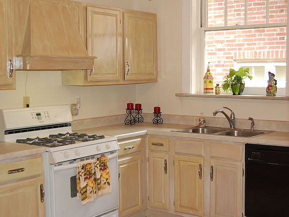 4th image of 7052 Nashville Ave