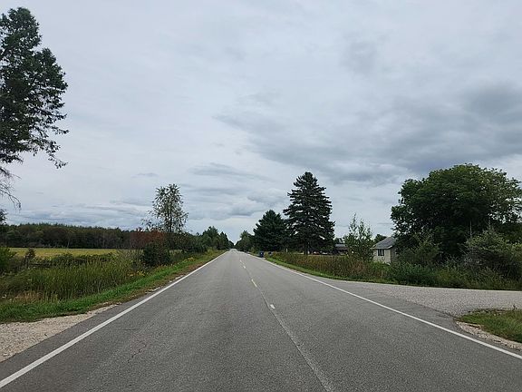 4th image of 2601 School Rd