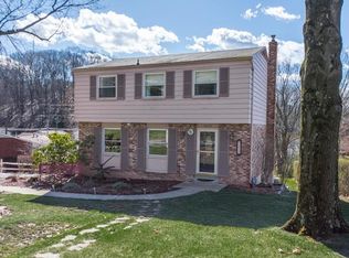 2635 Sapling St, Allison Park, PA