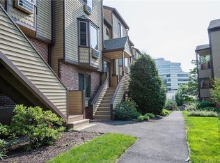 8 Oakwood Ave APT A6, Norwalk, CT 06850