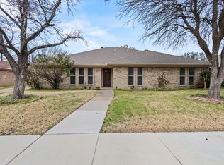 2105 Tampico Dr, Carrollton, TX 75006
