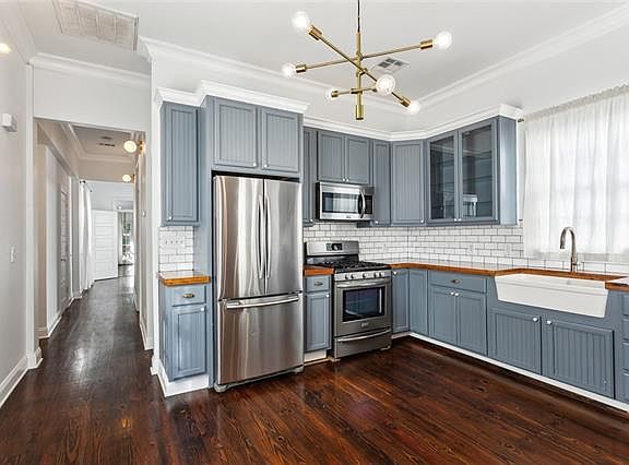 5th image of 912 Kentucky St