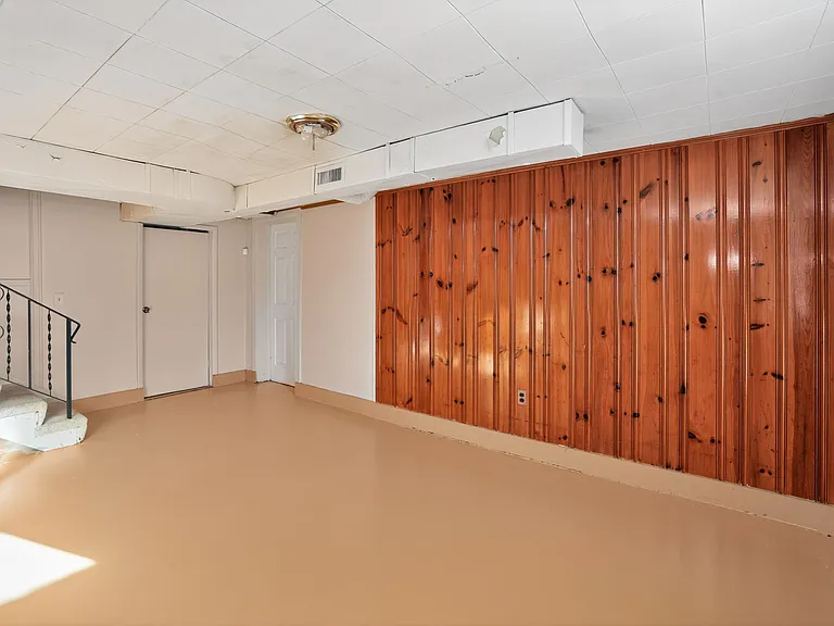1009 Elliott Ave — Photo 19