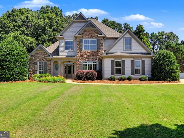 4 White Oak Ln, Sharpsburg, GA 30277