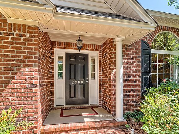 2nd image of 2980 Foxcroft Cir