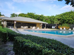 545 Trace Cir APT 105, Deerfield Beach, FL 33441