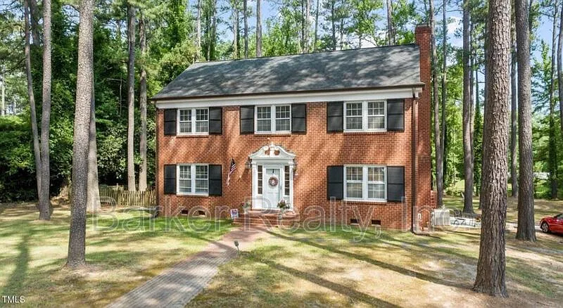 636 Palmer Dr