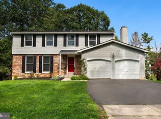 16520 Roundabout Dr, Gaithersburg, MD 20878