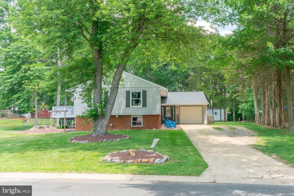 6 Gloria Ct, Bear, DE - More