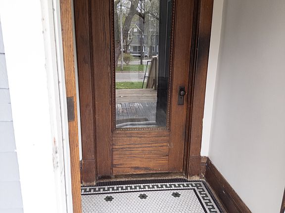 2nd image of 1421 Sherwood Ave