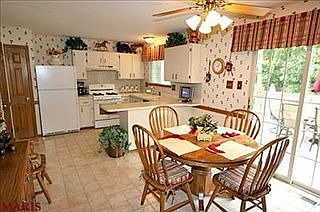 3rd image of 2809 Bee Hive Pl