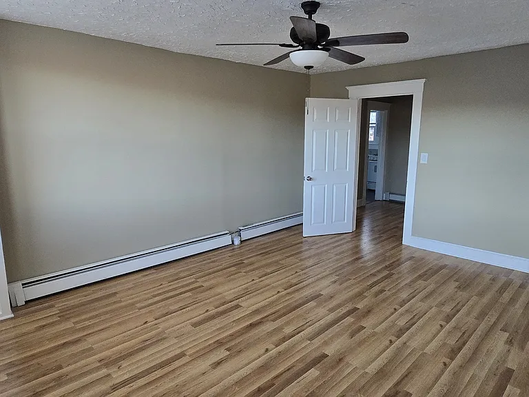 27 Losey St — Photo 14