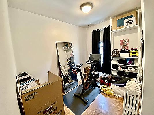 5th image of 691 De Graw St #2